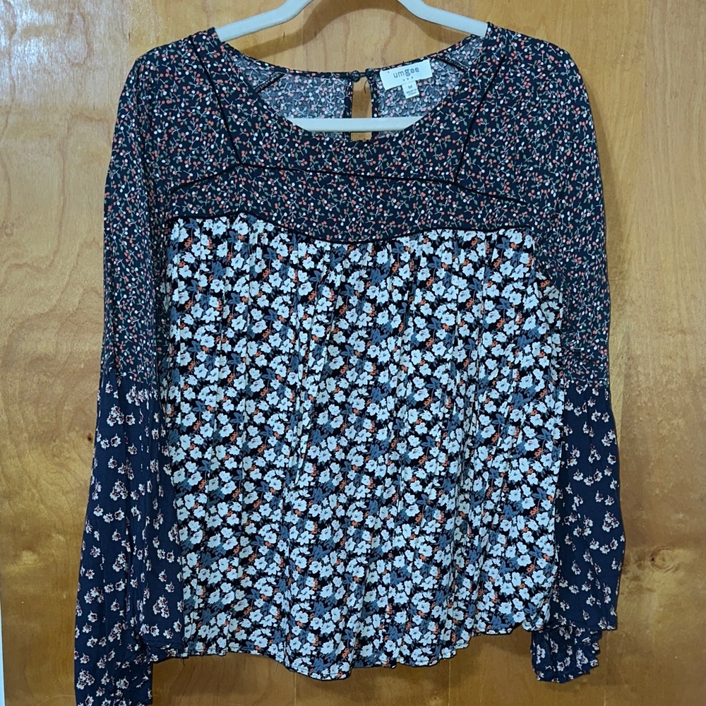 Umgee Navy Floral Long Sleeve Blouse